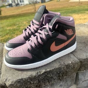 Nike Air Jordan 1 Mid SE Black and Mauve Athletic Shoes